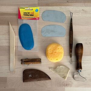 Pottery Tool Set with Blue Finishing Rubber